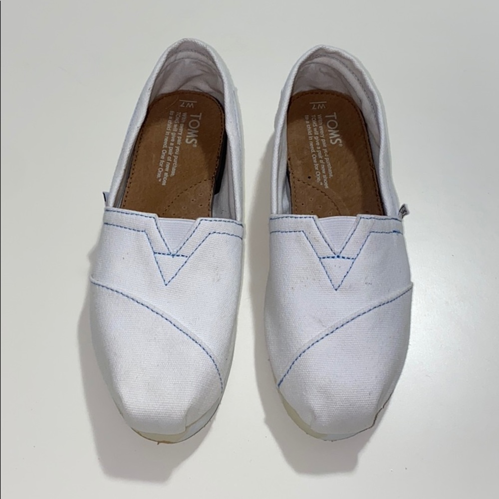 Toms Shoes